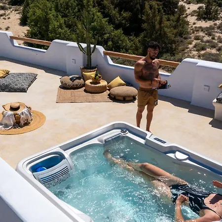 Villa Exclusive Alyko Beach Front Pool And Jacuzzi
